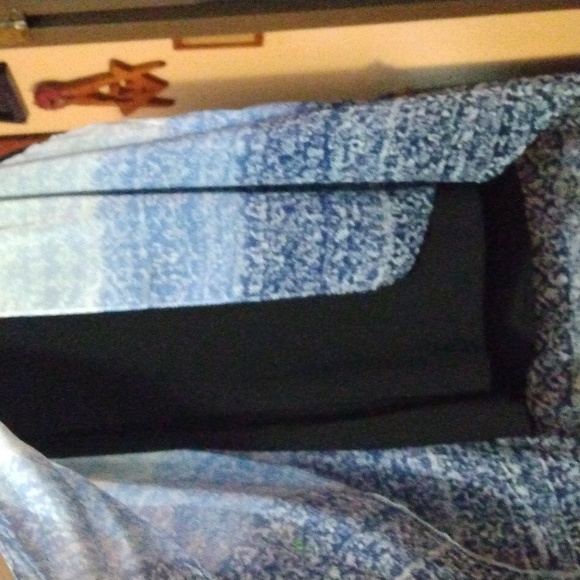 Hi Low Blouse - Picture 4 of 7